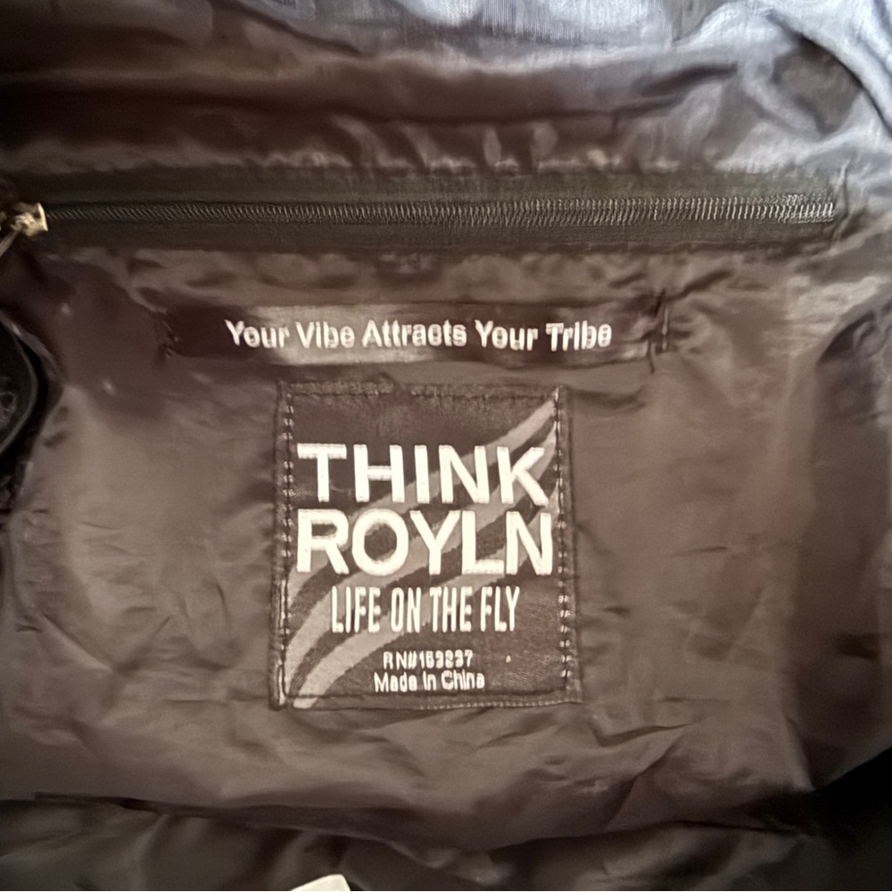 THINK ROLYN Wingman Bag Camouflage Gray Nylon Puffer Tote EUC - Picture 5 of 5